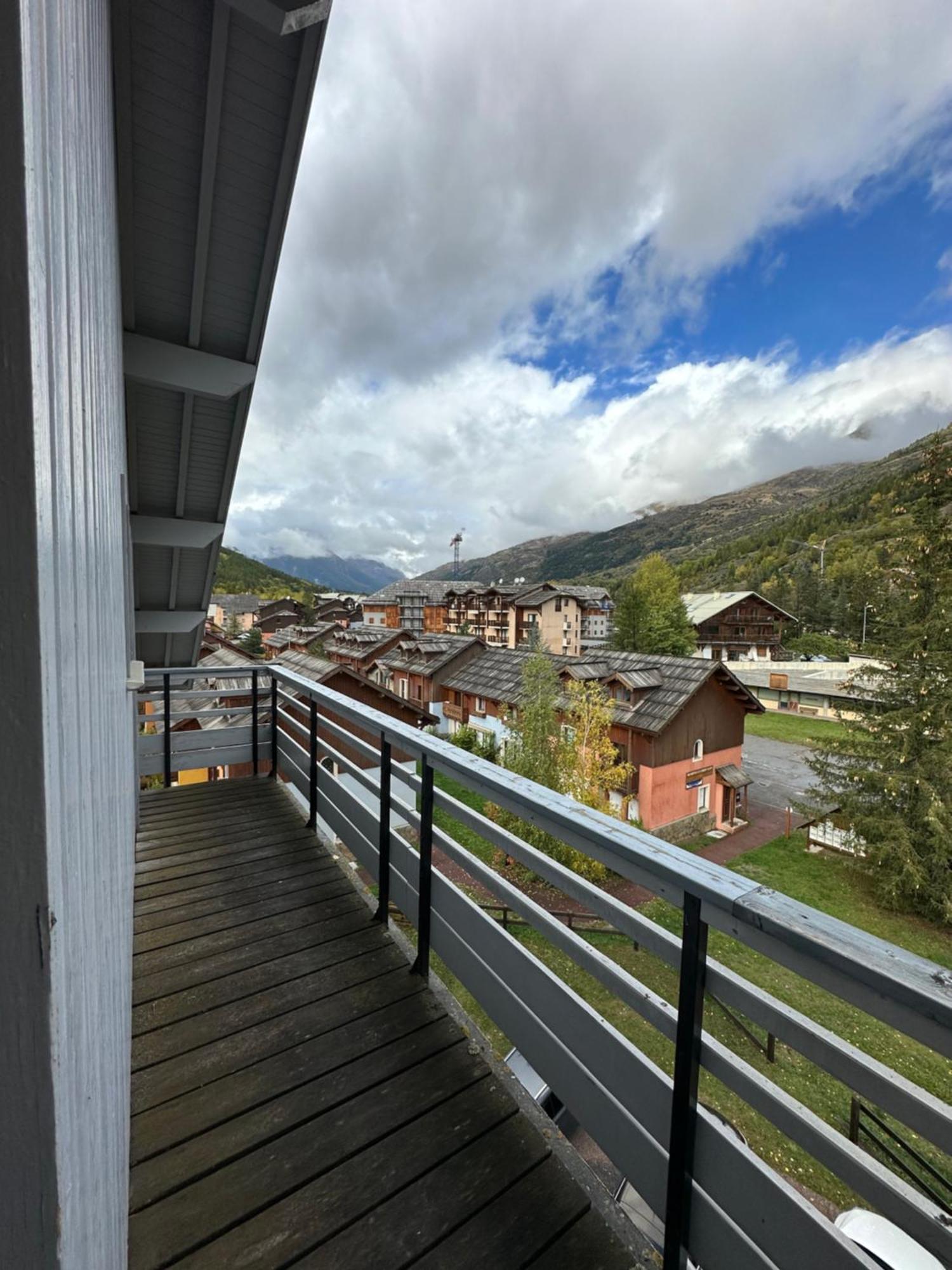 Les Cimes De Cadelio , 5 A 7 Personnes, Proche Base De Loisirs Et Remontee Du Pontillas, Dernier Etage La Salle-les-Alpes Exterior foto